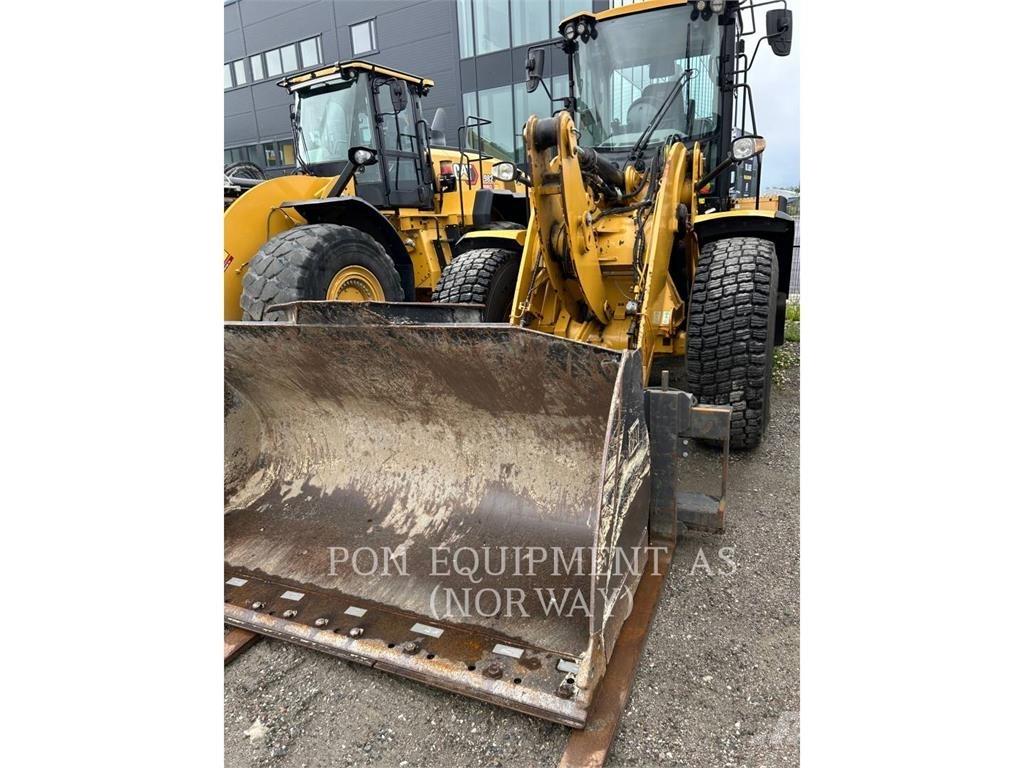 Caterpillar 926M Gumikerekes homlokrakodók