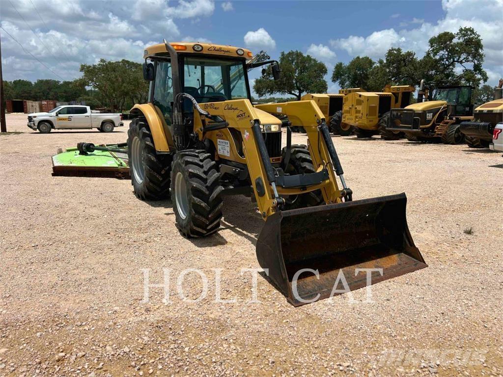 Challenger MT455B Traktorok
