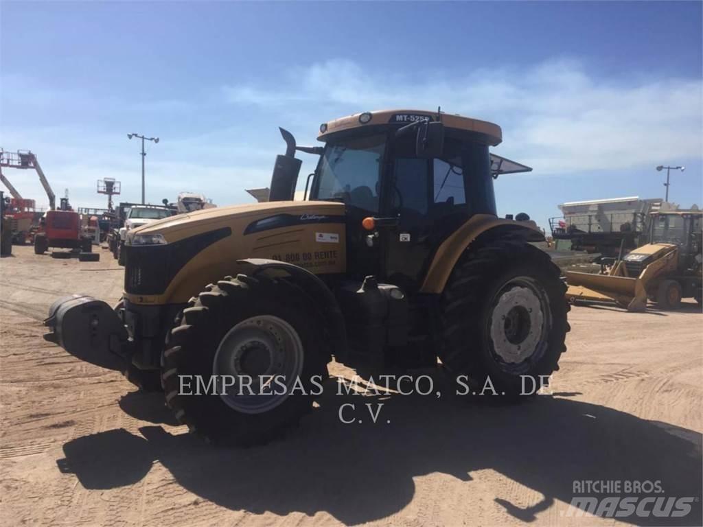 Challenger MT525D 4WD Traktorok