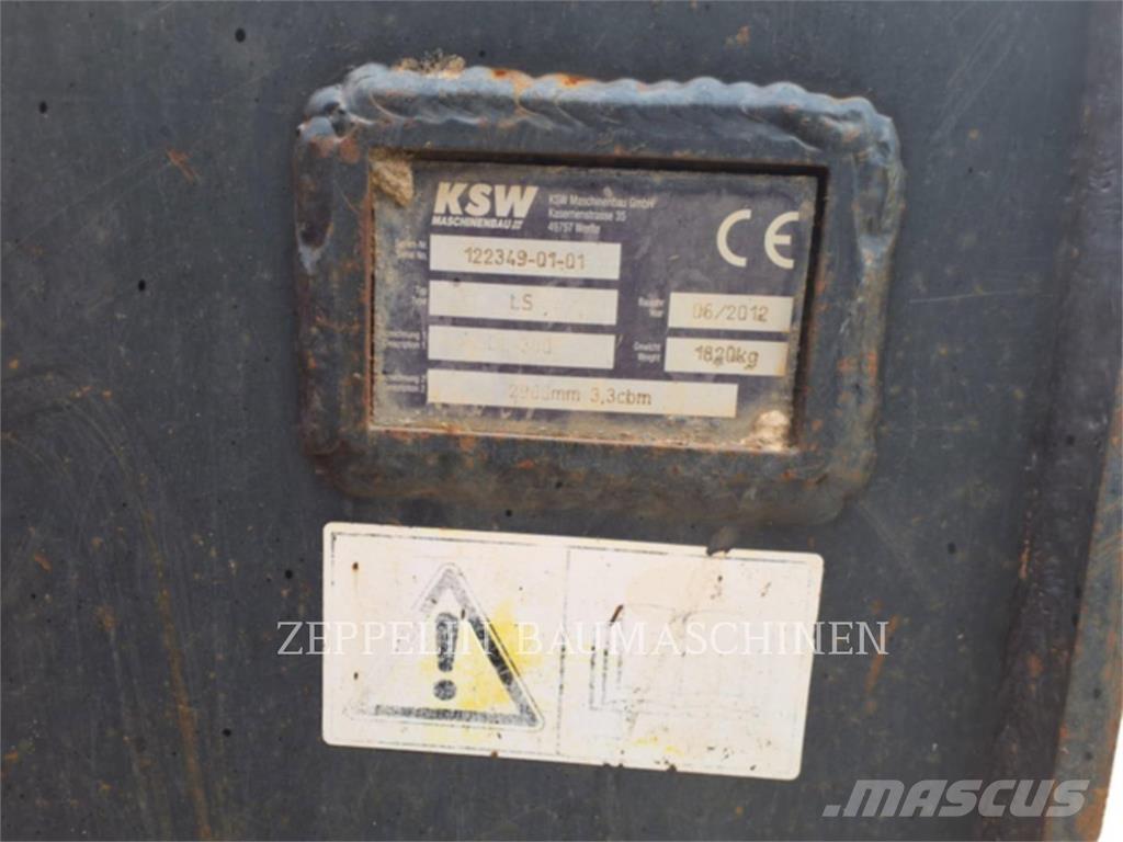 Doosan DL300 Gumikerekes homlokrakodók