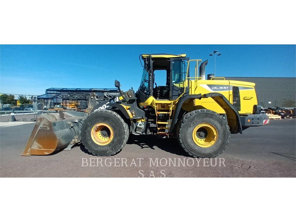 Doosan DL300.5 Gumikerekes homlokrakodók