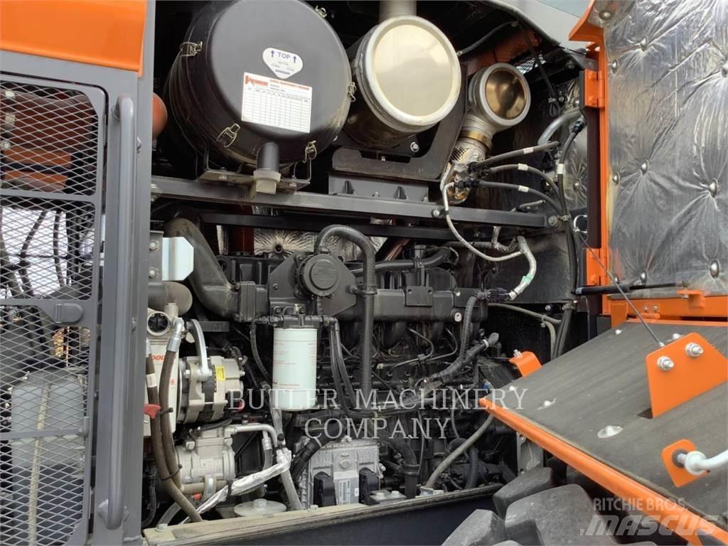 Doosan DL320-7 Gumikerekes homlokrakodók