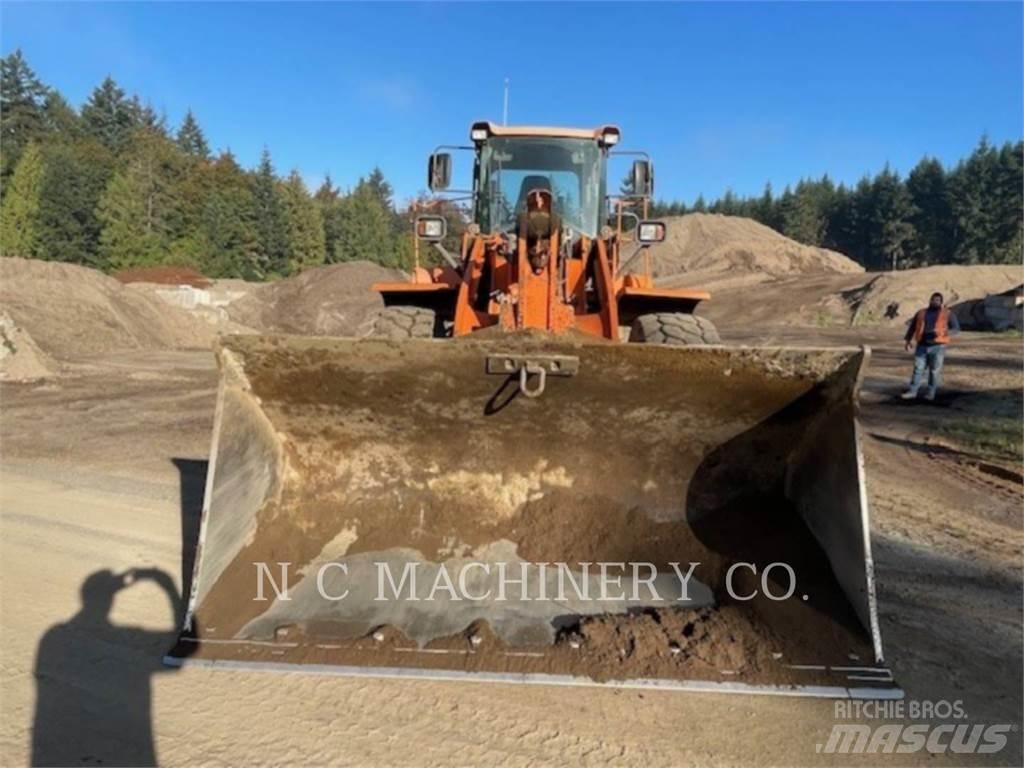 Doosan DL420-3 Gumikerekes homlokrakodók
