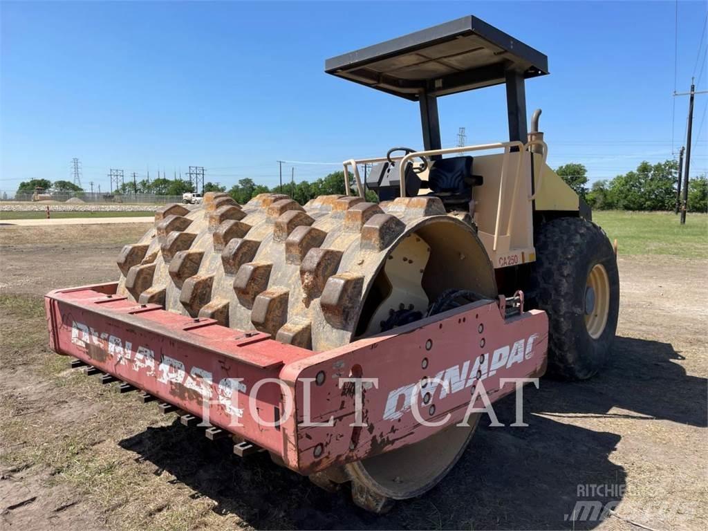 Dynapac CA250D Egydobos hengerek