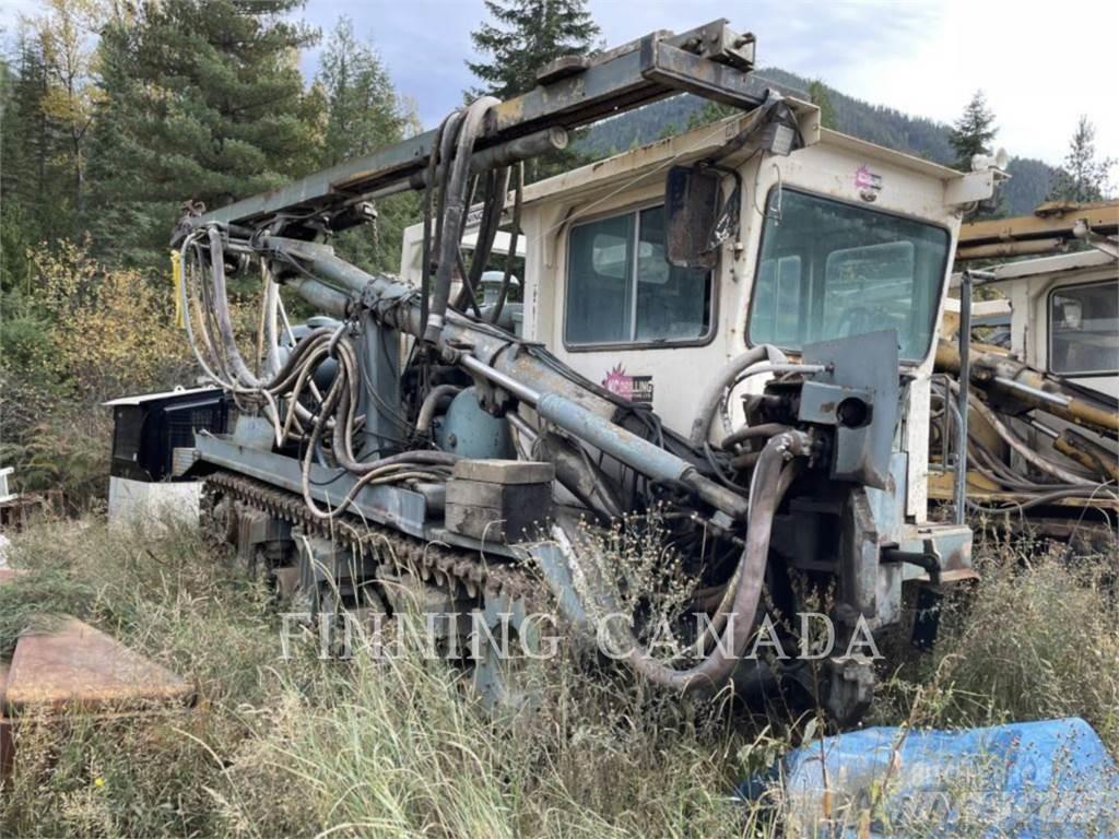 Finning M32 Talaj fúró