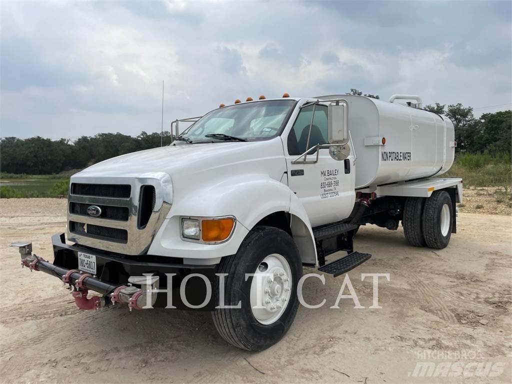 Ford F750 Tartályos teherautók