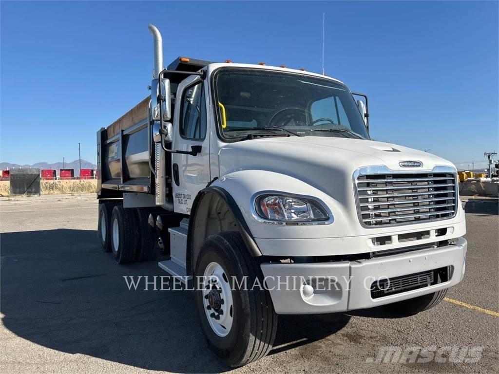 Freightliner DUMP 10 YD Billenő teherautók