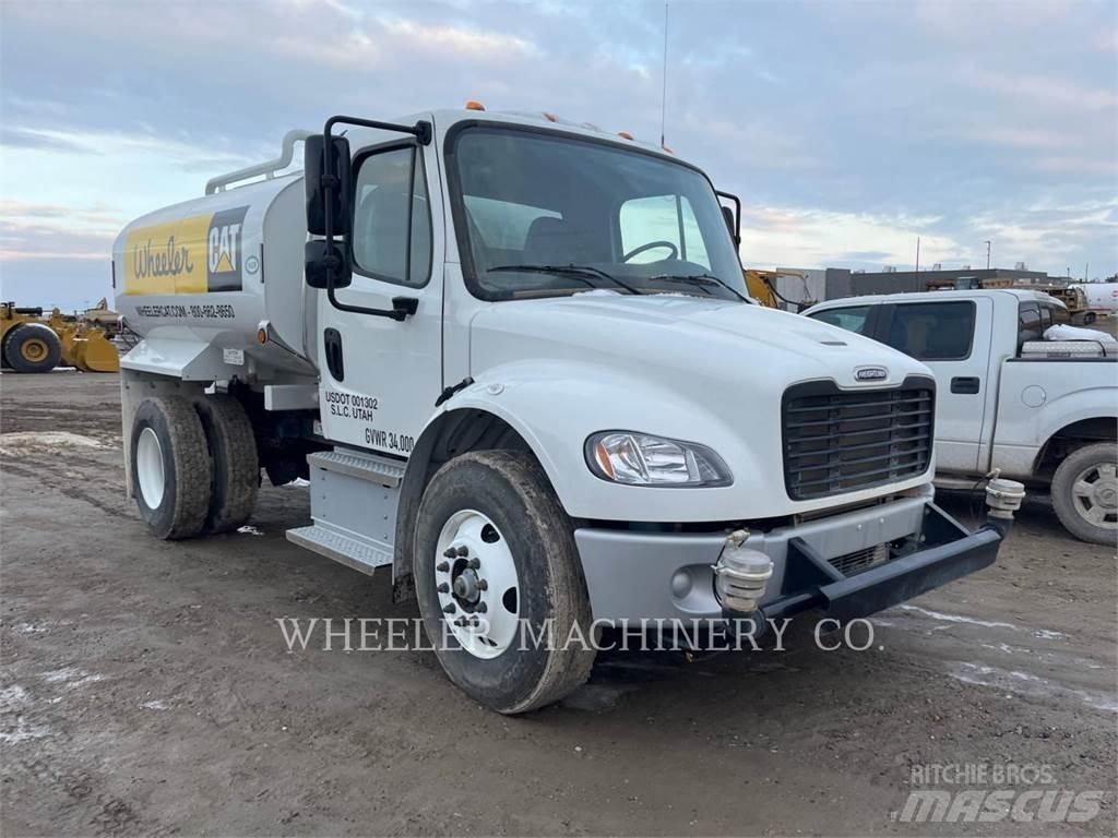 Freightliner WT2000 A Tartályos teherautók