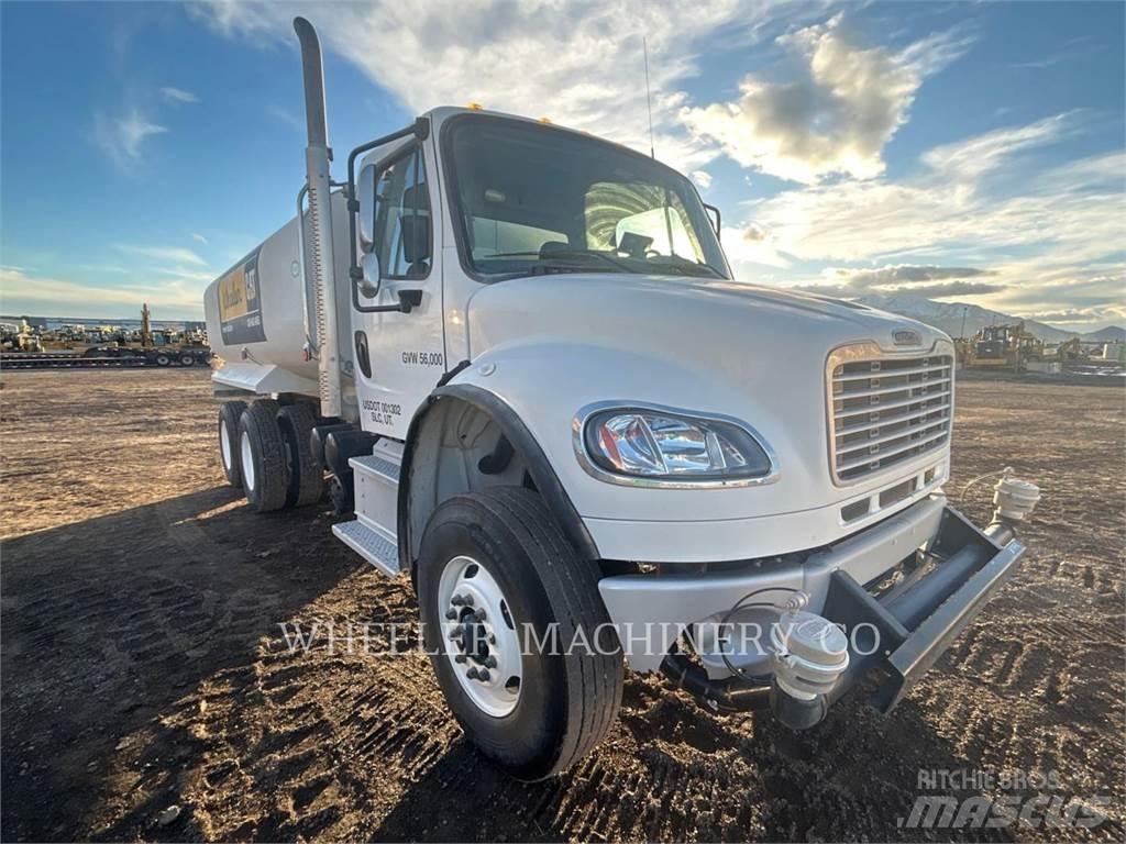 Freightliner WT4000 A Tartályos teherautók