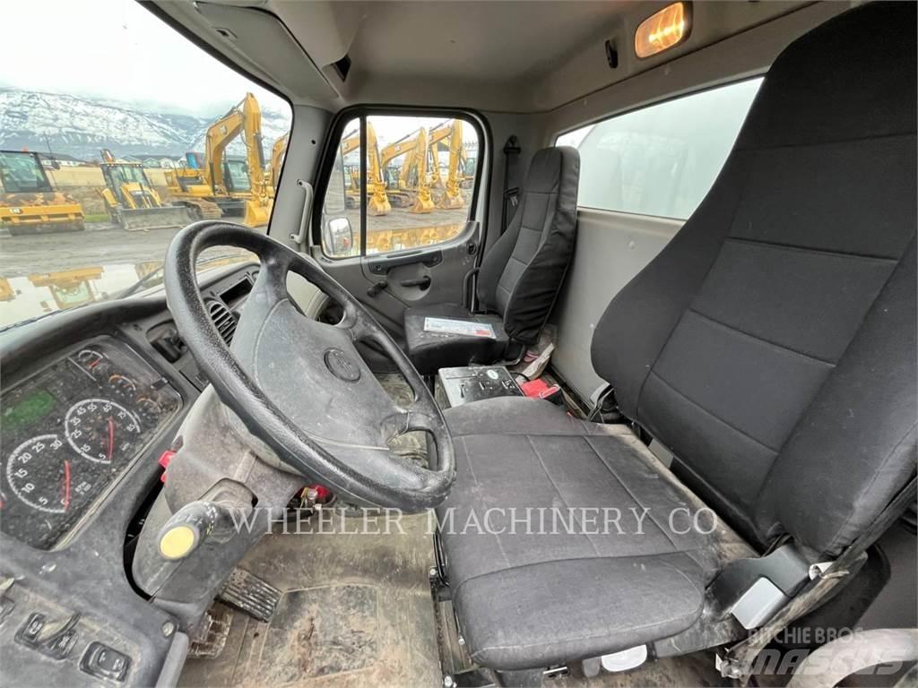 Freightliner WT4000 A Tartályos teherautók