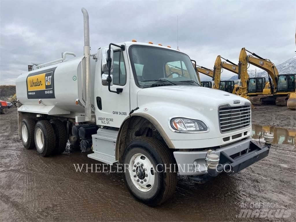 Freightliner WT4000 A Tartályos teherautók