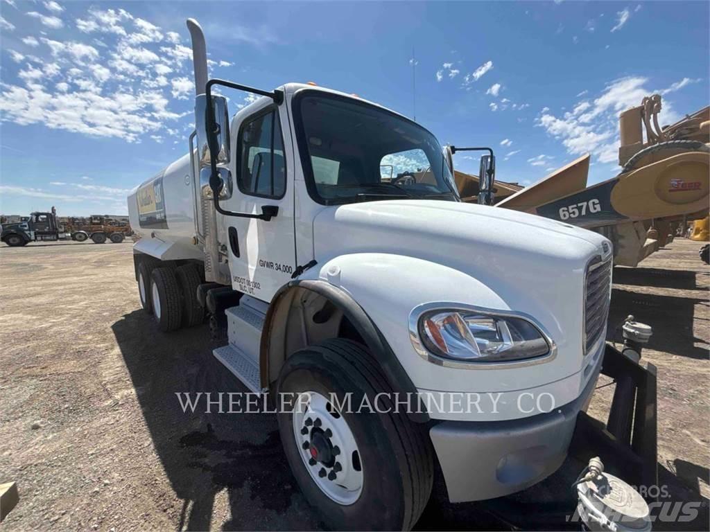 Freightliner WT4000 A Tartályos teherautók