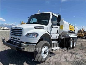 Freightliner WT4000 A Tartályos teherautók