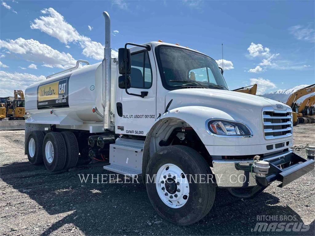 Freightliner WT4000 A Tartályos teherautók
