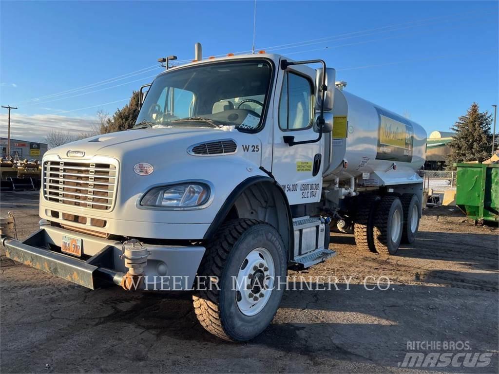 Freightliner WT4000 A Tartályos teherautók