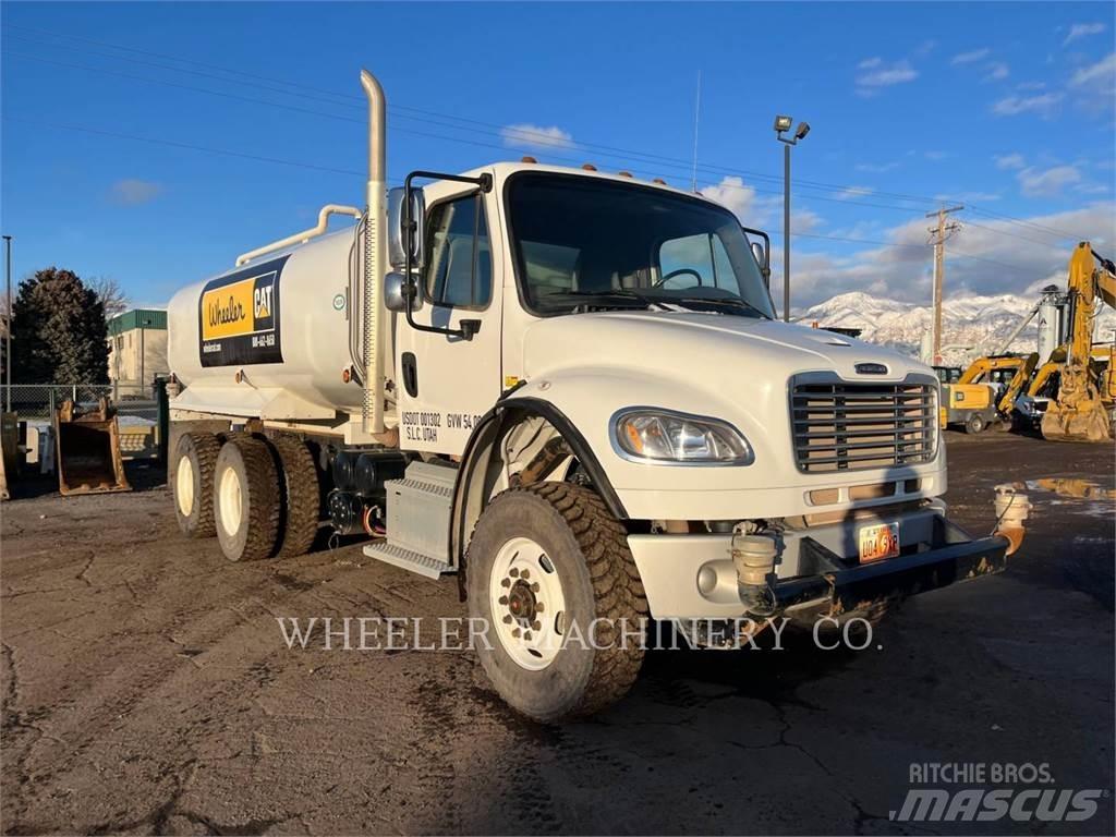 Freightliner WT4000 A Tartályos teherautók