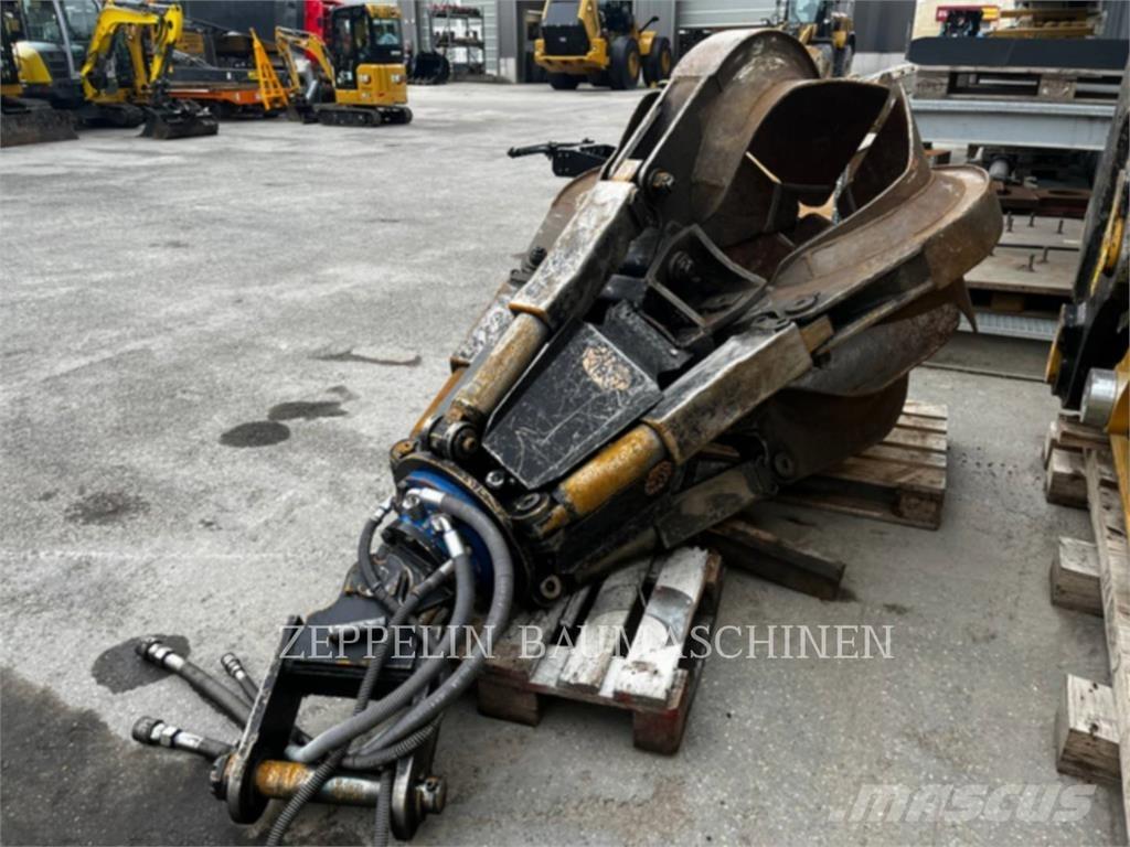 Fuchs MHL335E Bontásra használt kotrók