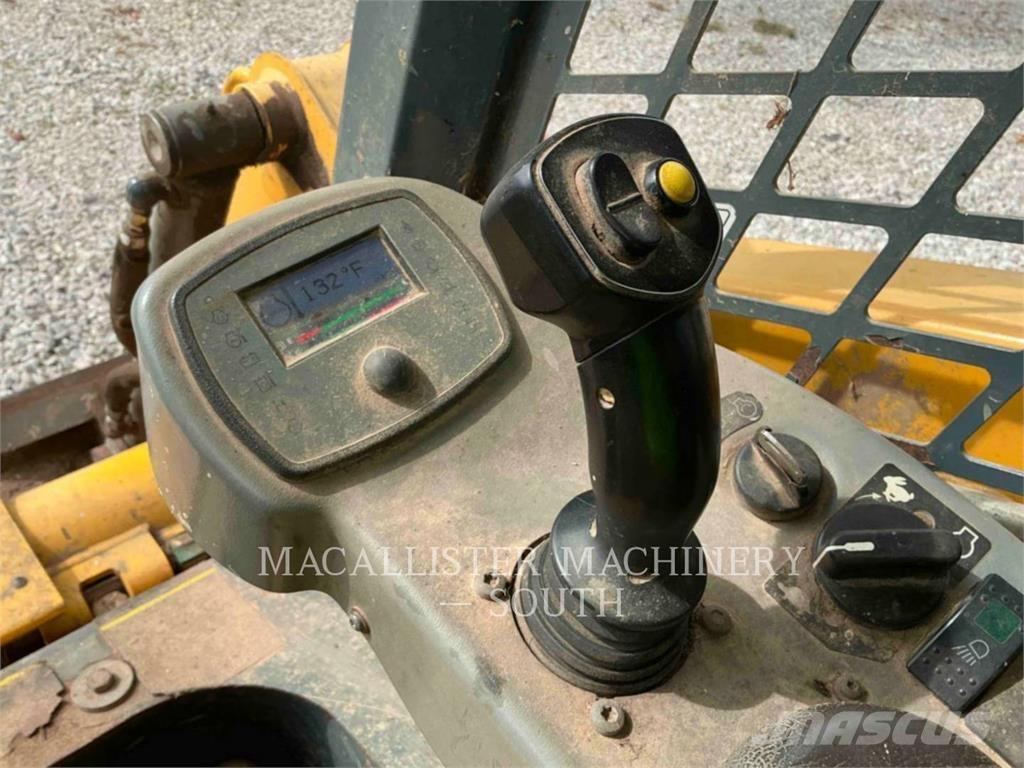 Gehl RT175 Lánctalpas homlokrakodók