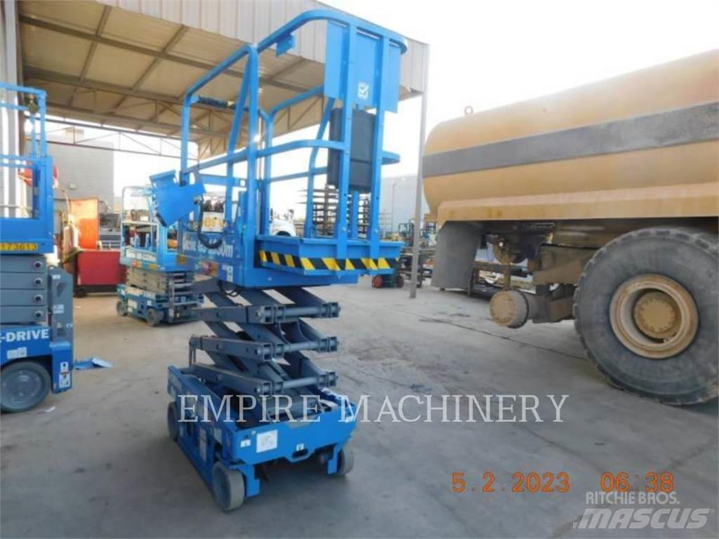 Genie GS1330 Karos emelők