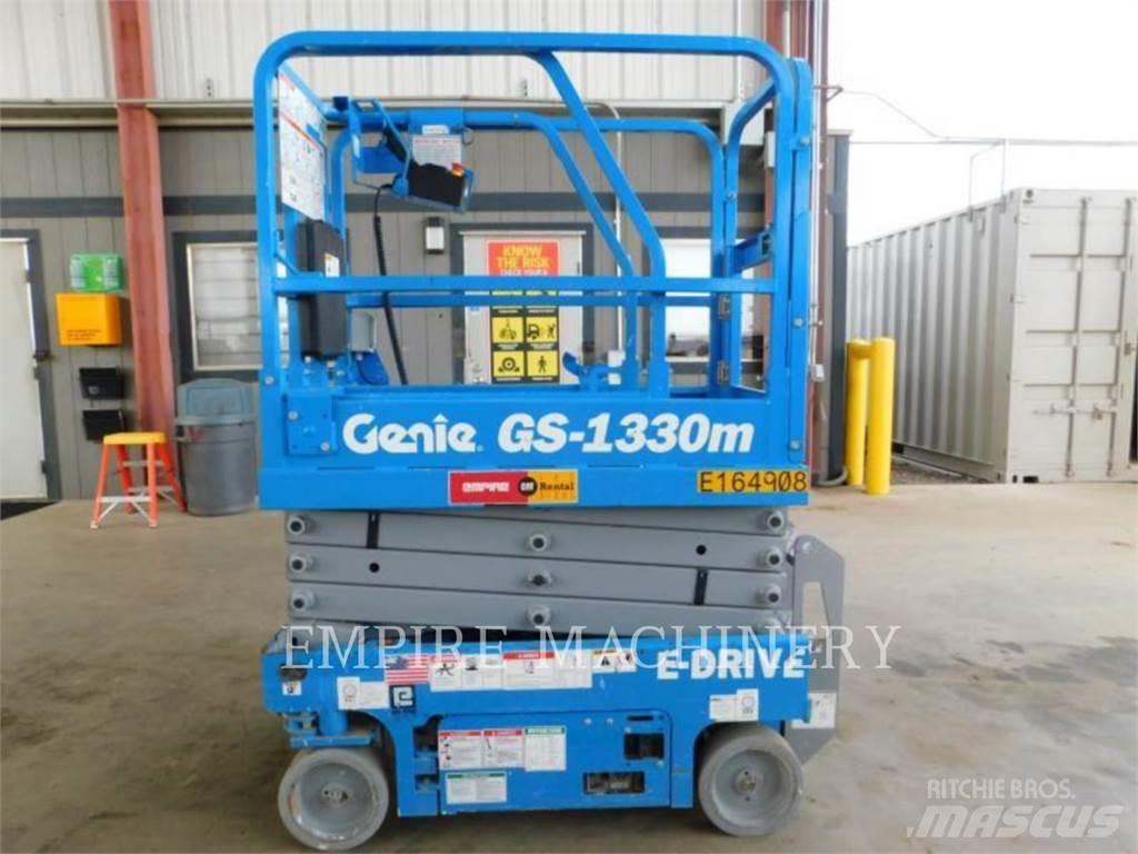 Genie GS1330 Karos emelők