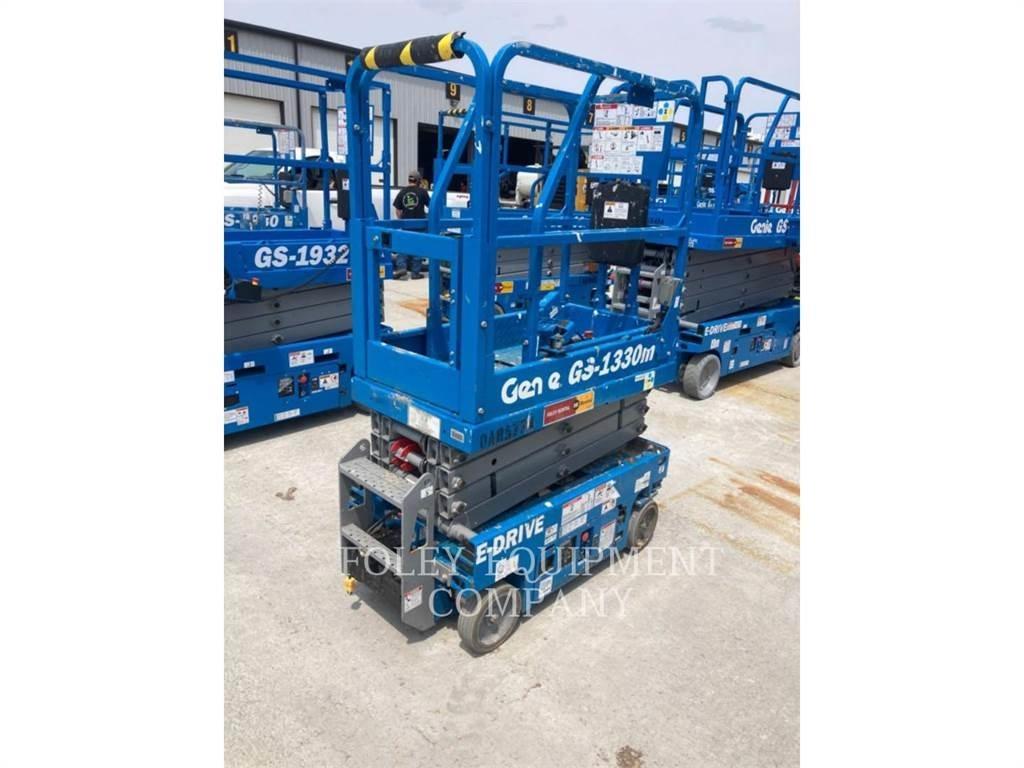 Genie GS1330 Ollós emelők