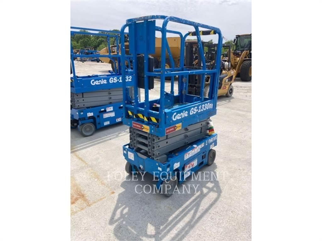 Genie GS1330 Ollós emelők
