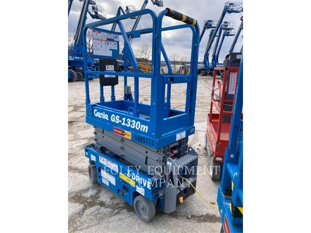 Genie GS1330 Ollós emelők