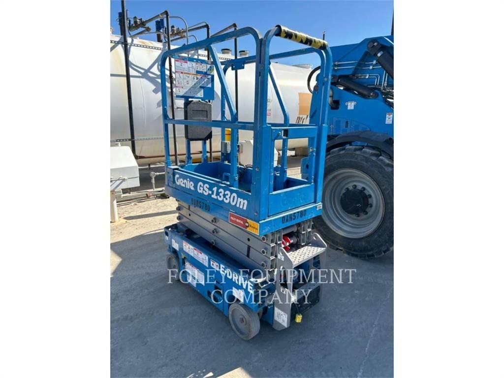 Genie GS1330 Ollós emelők