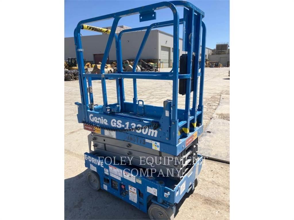 Genie GS1330 Ollós emelők