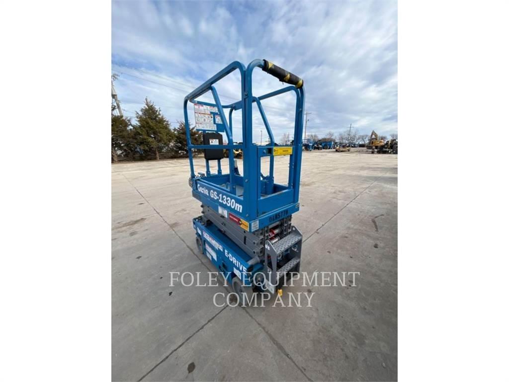 Genie GS1330 Ollós emelők