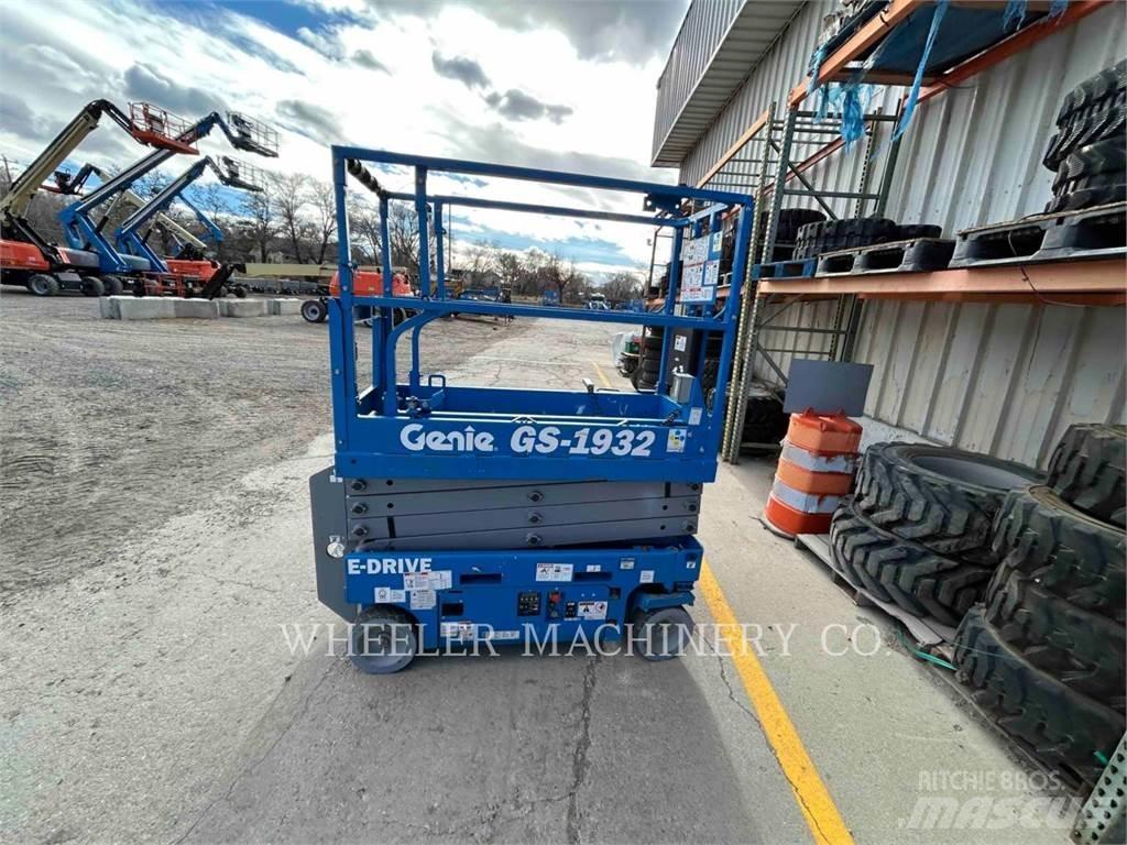 Genie GS1932 Ollós emelők