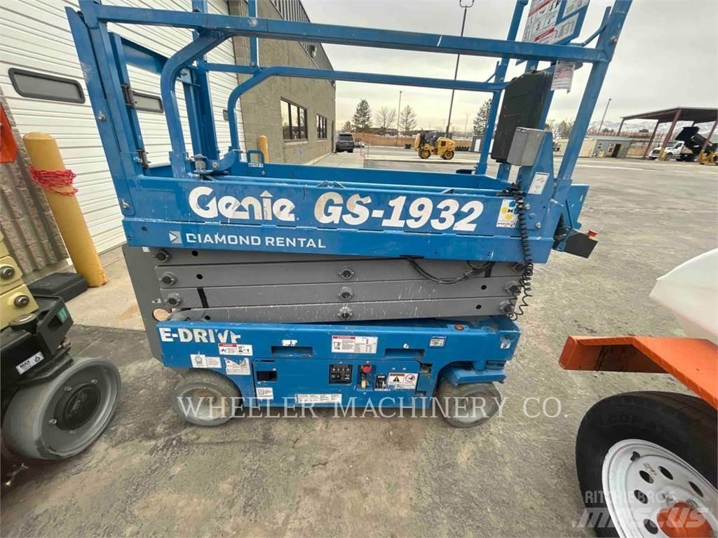 Genie GS1932 Ollós emelők