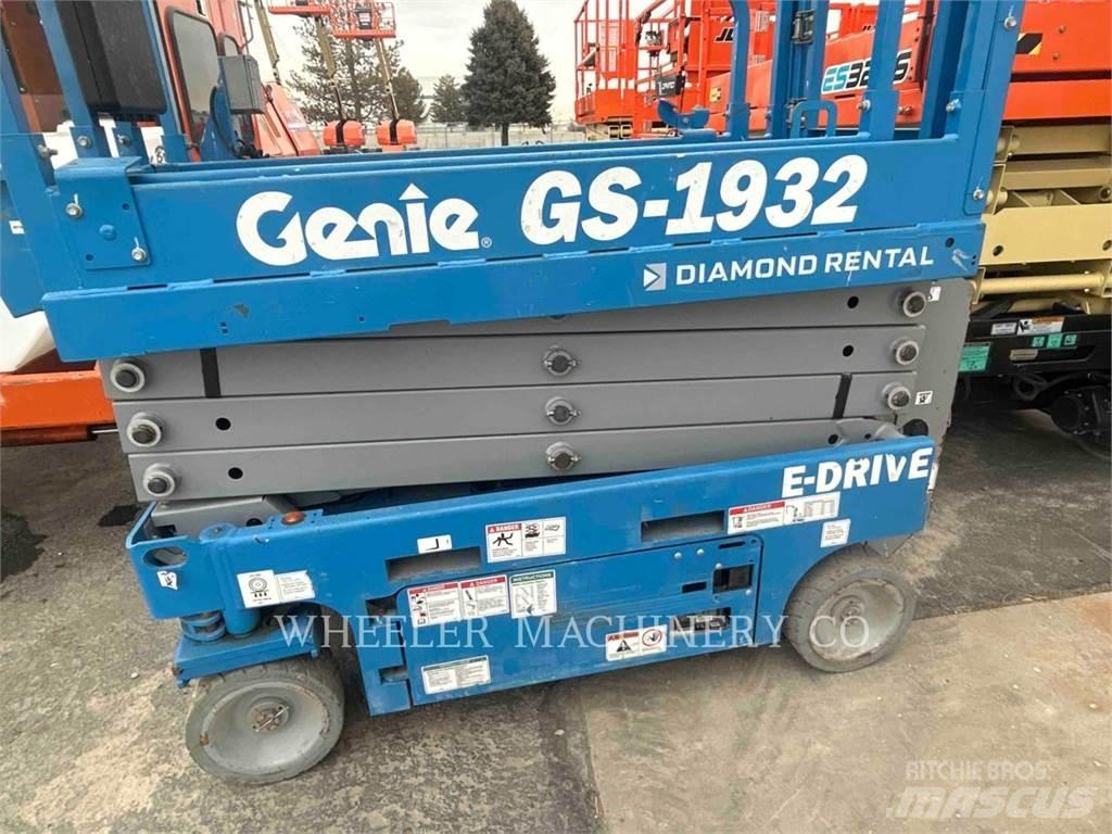 Genie GS1932 Ollós emelők