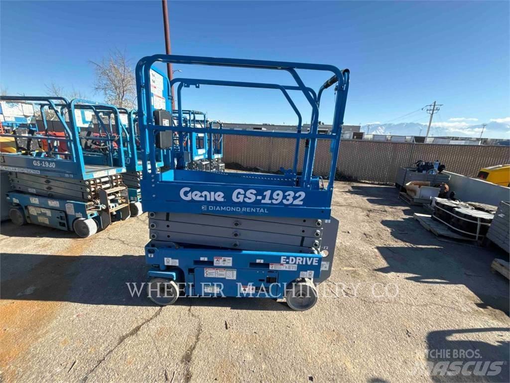 Genie GS1932 Ollós emelők