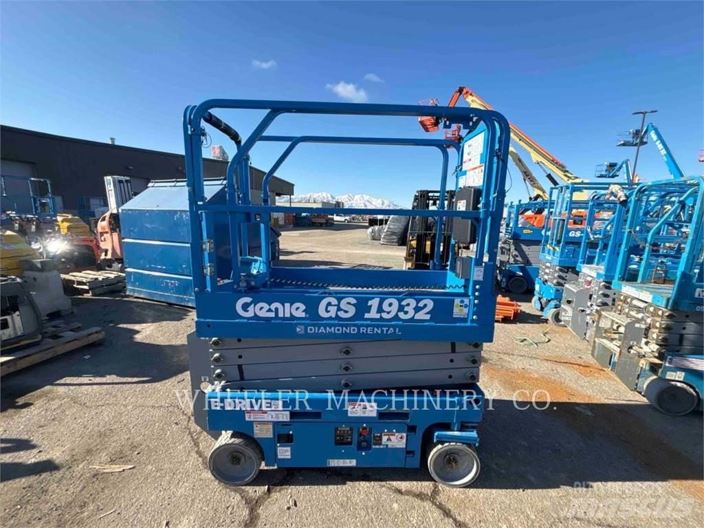 Genie GS1932 Ollós emelők