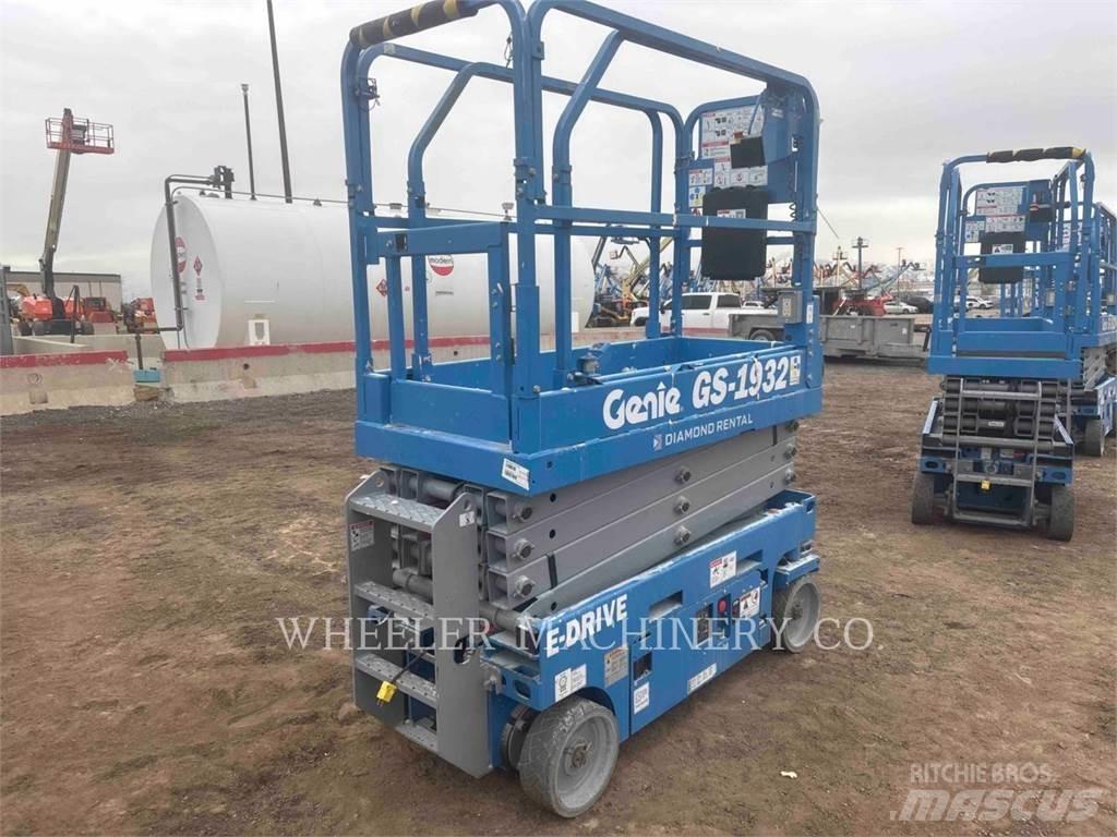 Genie GS1932 Ollós emelők