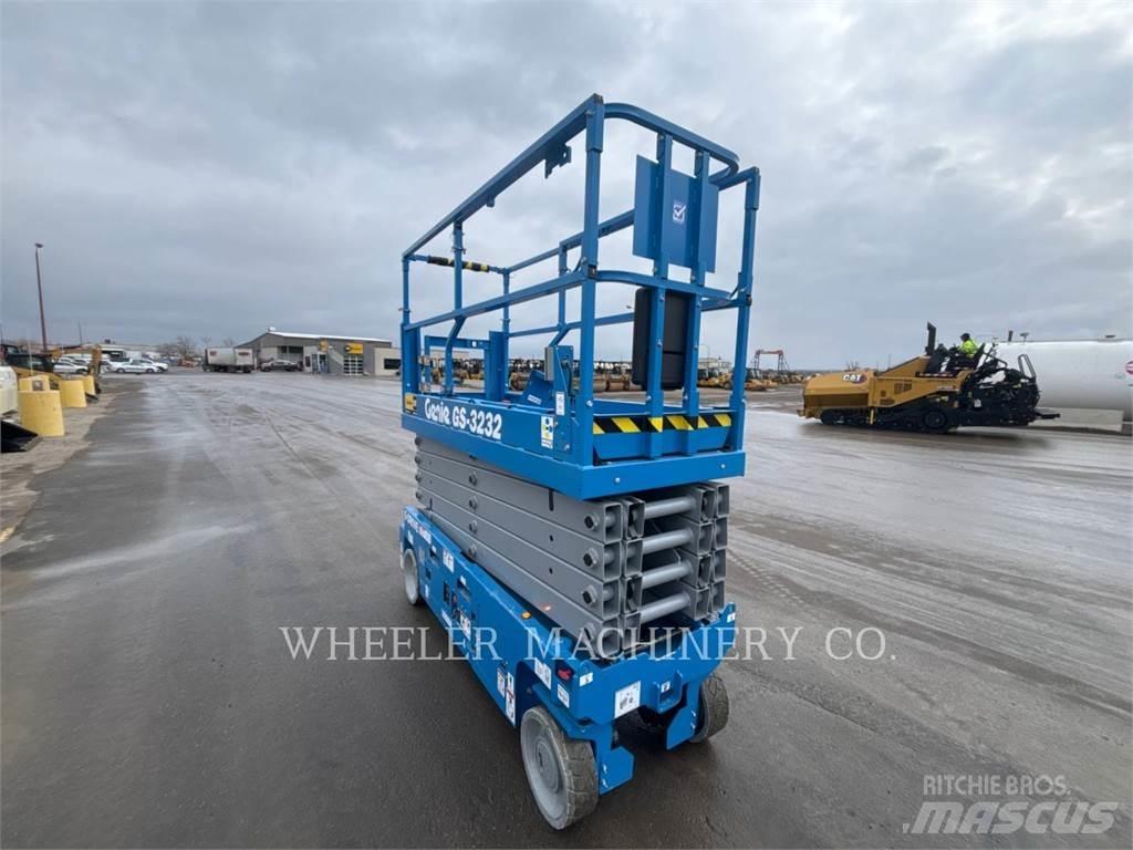 Genie GS3232 Ollós emelők
