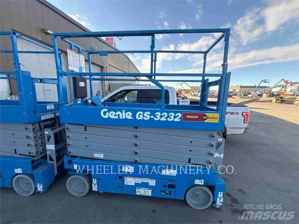 Genie GS3232 Ollós emelők
