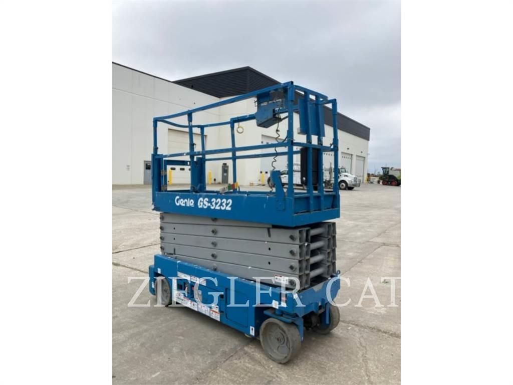 Genie GS3232 Ollós emelők