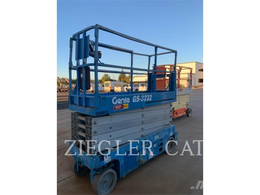 Genie GS3232 Ollós emelők