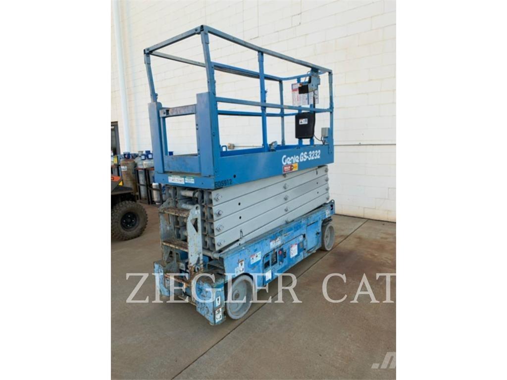 Genie GS3232 Ollós emelők