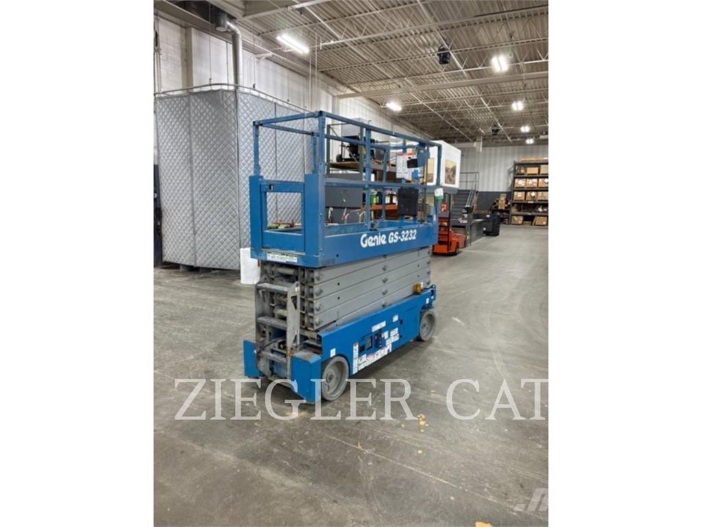 Genie GS3232 Ollós emelők