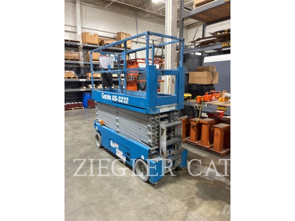 Genie GS3232 Ollós emelők