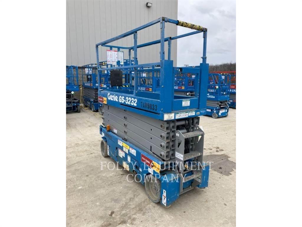 Genie GS3232EE Ollós emelők