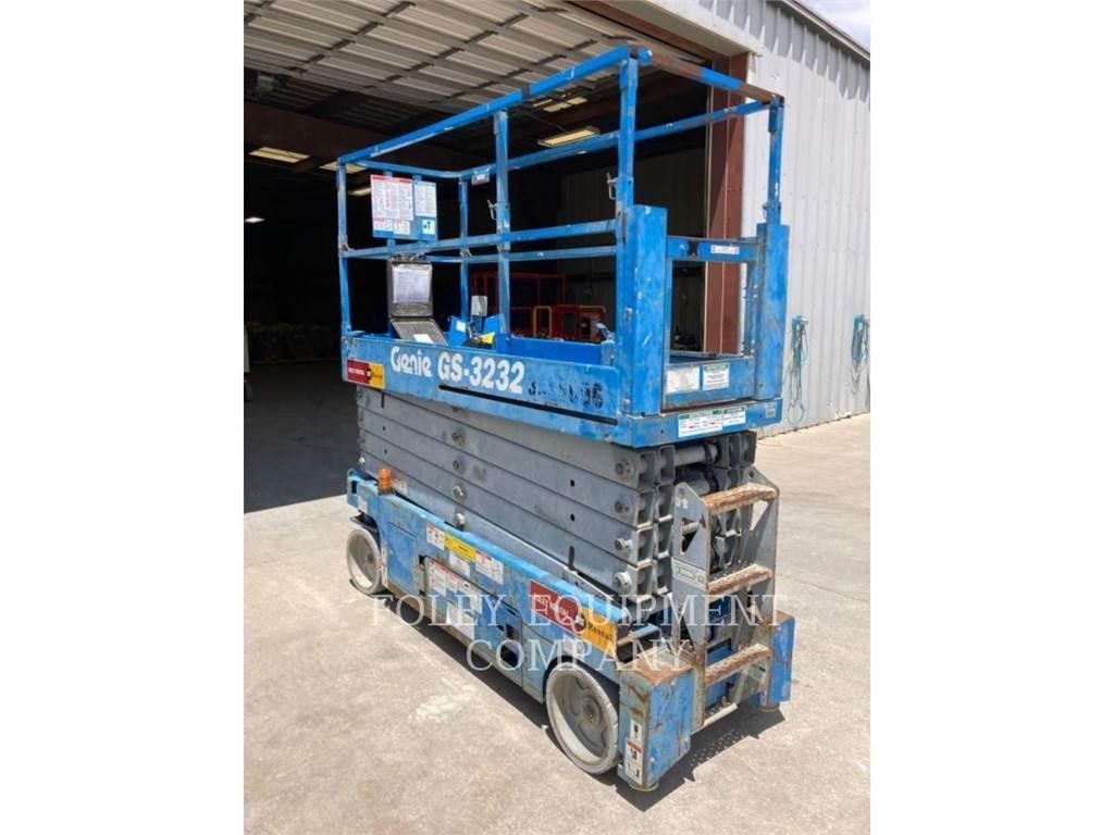 Genie GS3232O Ollós emelők