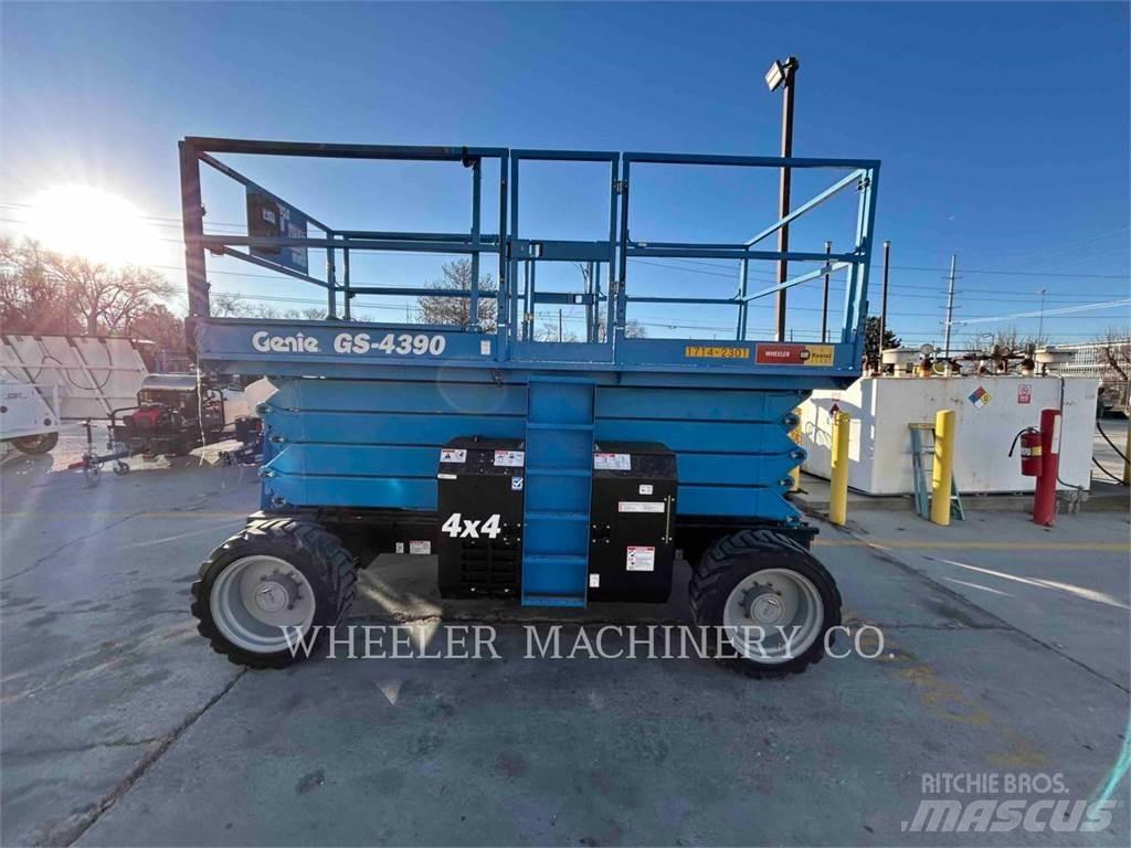 Genie GS4390 RT Ollós emelők