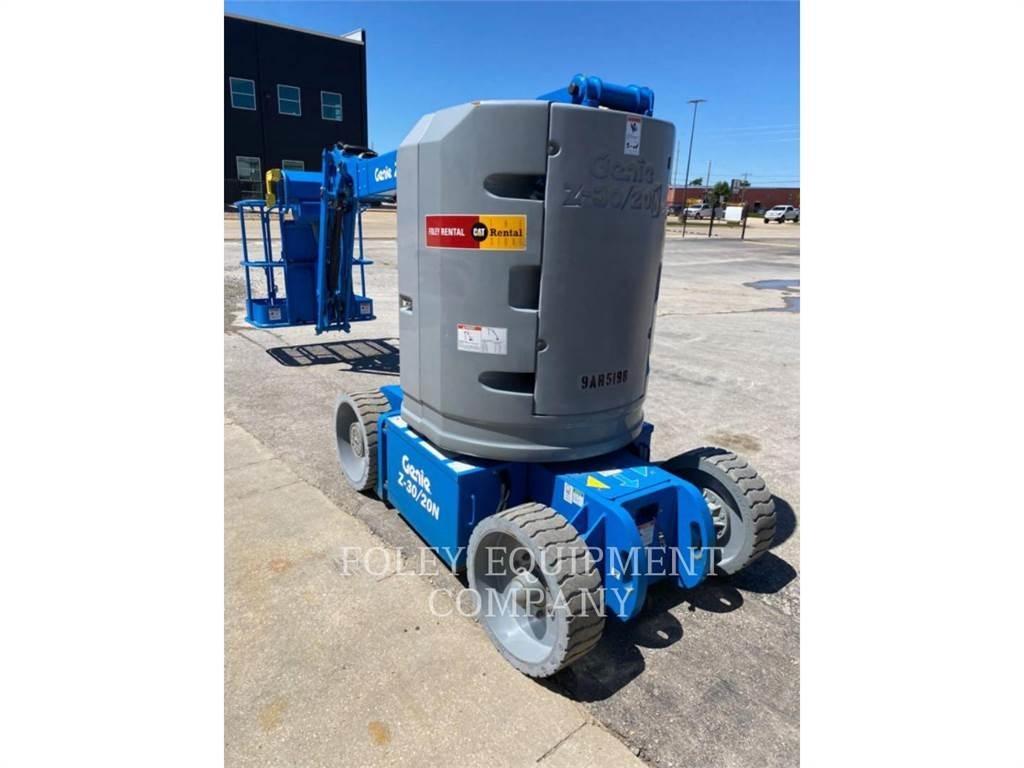 Genie Z30/20NR Karos emelők