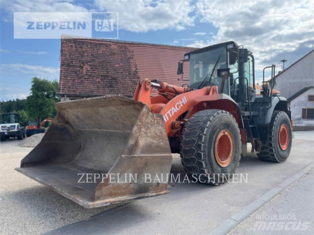 Hitachi ZW220 Gumikerekes homlokrakodók