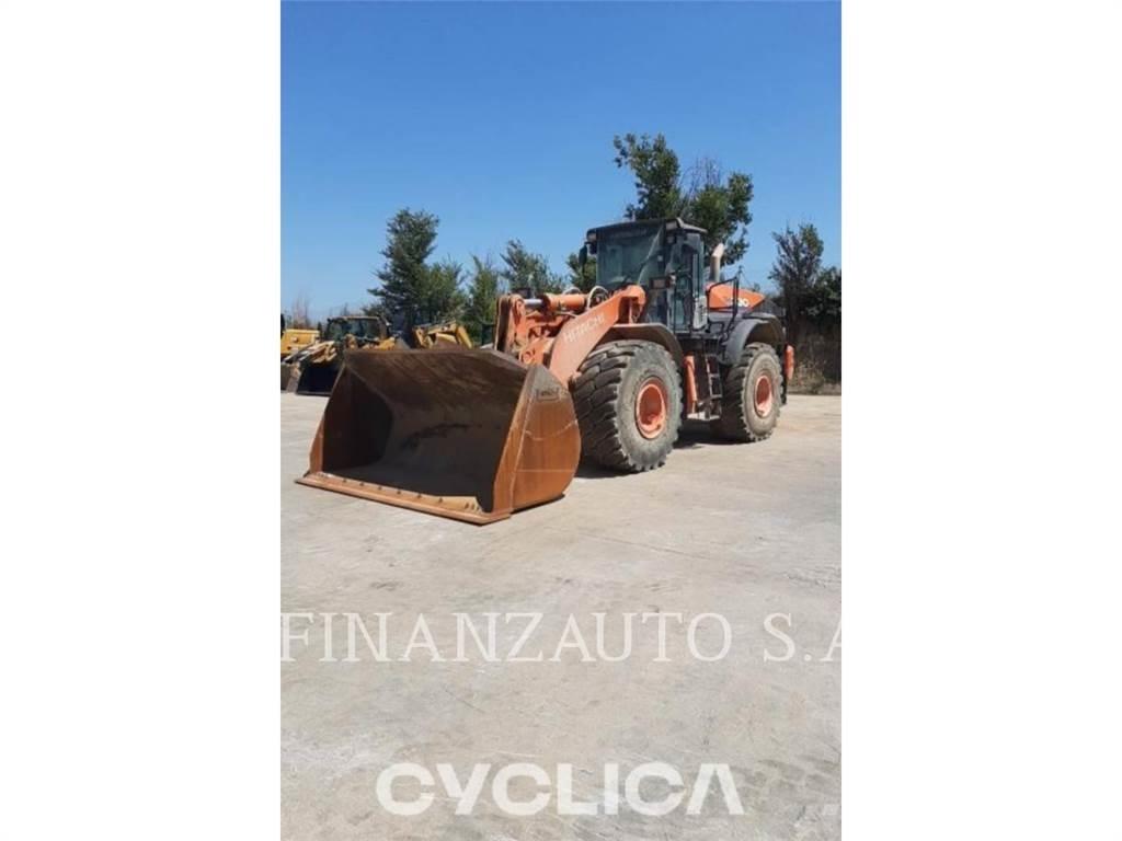 Hitachi ZW310 Gumikerekes homlokrakodók