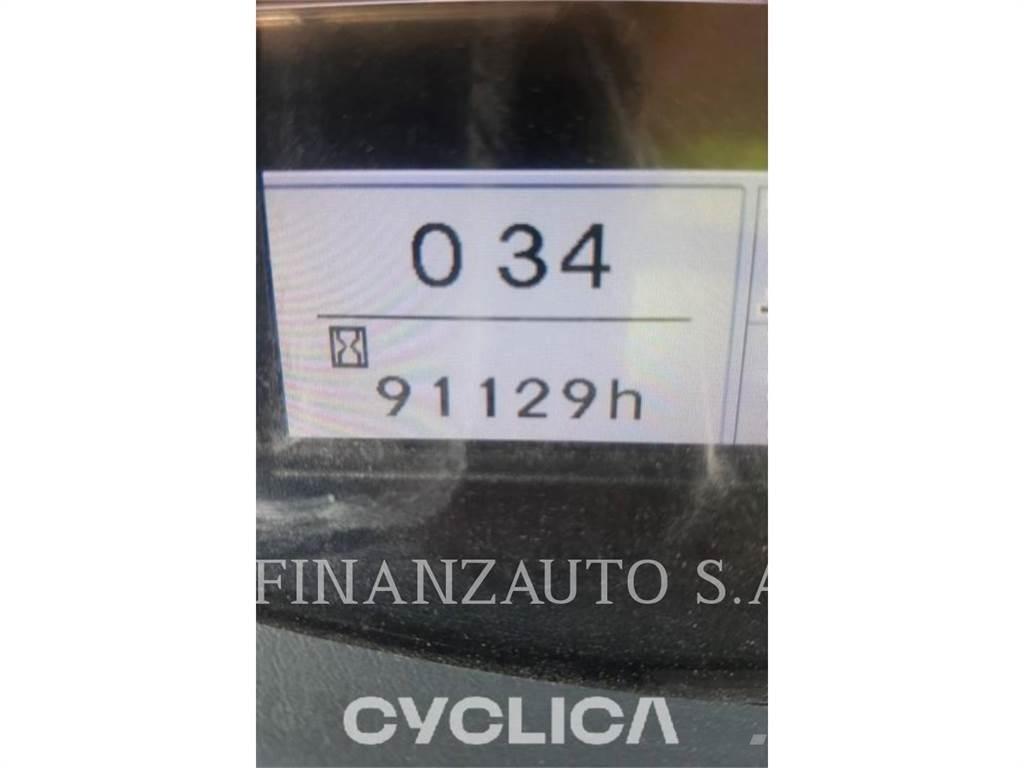 Hitachi ZW310 Gumikerekes homlokrakodók